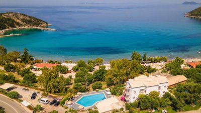 Traumhafte Aussichte auf die Bucht