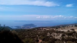 wandern-reisen-griechenland-ilios-center-wanderung-vrachona Beim Wandern genießen Sie einen atemberaubenden Ausblick von Vrachona auf Korfu
