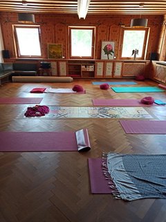 Der gemütliche Yoga-Raum