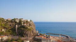 yoga-reisen-madeira-urlaub-portugal-design-hotel-estalagem-anlage-aussicht Lernen Sie das kleine beschauliche Örtchen Ponta do Sol kennen