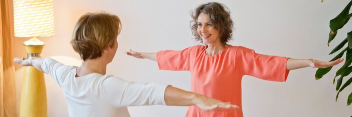 NEUE WEGE Yogalehrerin Hilde Peer