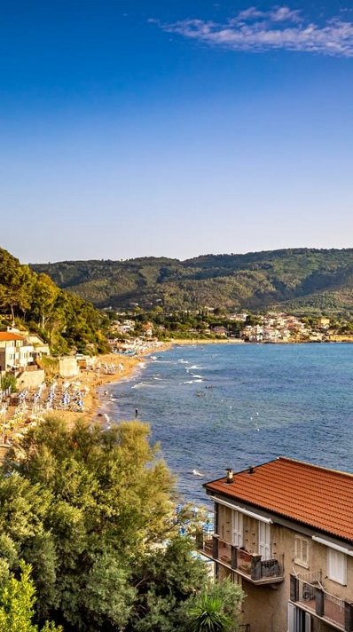 Blick über die Küste und das Meer Blick über die Küste und das Meer