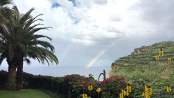 yoga-reisen-madeira-urlaub-portugal-design-hotel-estalagem-aussicht Das Estalegem bietet durch seine direkte Lage am Meer bei jedem Wetter außergewöhnliche Ausblicke