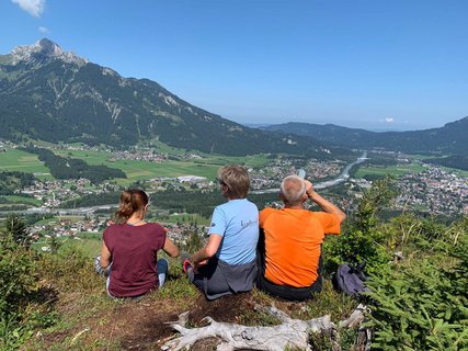 Yoga & Wandern - Genieße das Leben während deiner Reise nach Österreich