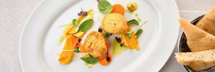 Ayurvedische Köstlichkeiten aus saisonalen Zutaten der Region
