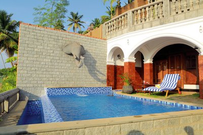 Die Pool Villa des AyurSoma Ayurveda Royal Retreats mit eigenem Pool