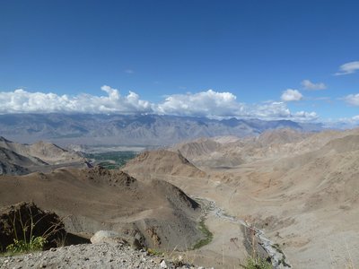 Fahren Sie bei Ihrer Reise über den höchsten befahrbaren Pass der Welt 