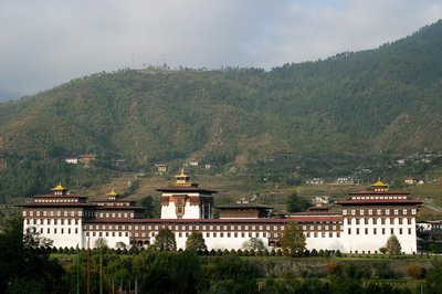 Das buddhistische Kloster in der Hauptstadt Tashichho Dzong