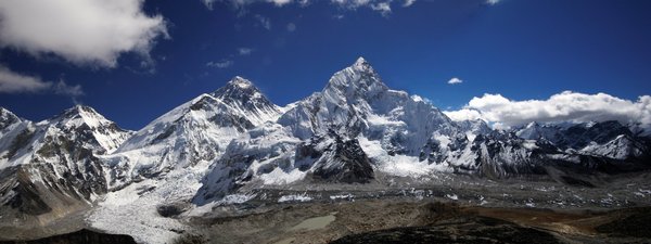Atemberaubende Aussichten auf den Everest