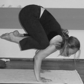 Yogalehrerin Karin M. Schmidl