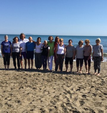 Yoga Urlaub Italien Toskana Hotel Roccamare Strand Gruppe Meer