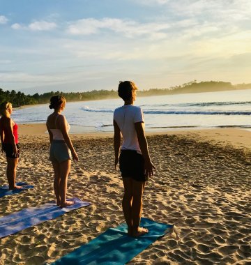 Asien Sri Lanka Yoga Reisen Talalla Yoga Retreat Weitblick Meer Yogastunde Strand