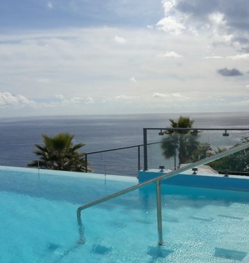 Portugal Madeira Yoga Urlaub Hotel Estalagem Infinity Pool