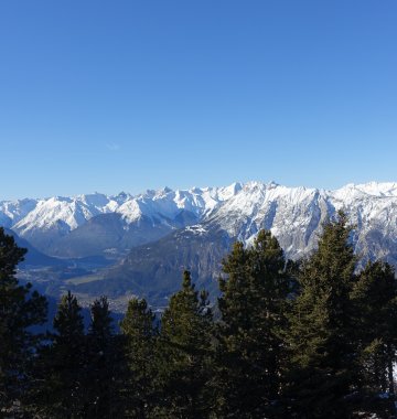 Yoga Urlaub Österreich Tirol Selfness & Genuss Hotel Ritzlerhof Bergkulisse Schnee 