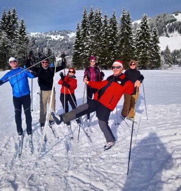 Yoga Urlaub Ski Langlauf Deutschland Allgäu Biohotel Ifenblick Ski Langlauf Gruppe 