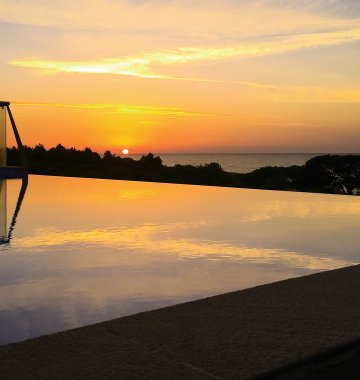 Yoga Urlaub Portugal Algarve Suites Alba Resort & Spa Sonnenuntergang Meer Blick 