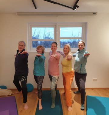 Gemeinsam Yoga üben im Landhaus Tanner