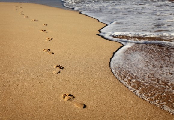 Urlaub Reise Reisen Strand Meer Fußabdrücke Fußabdruck Fußspur 